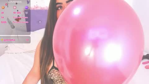 Snapshot of linda_jay_ chatting on October 2025 01:10:01 PM Linda  online show from October 2025 01:10:01 PM