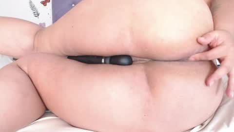 Snapshot of linda_jay_ chatting on March 2026 02:12:01 AM Linda online show from March 2026 02:12:01 AM