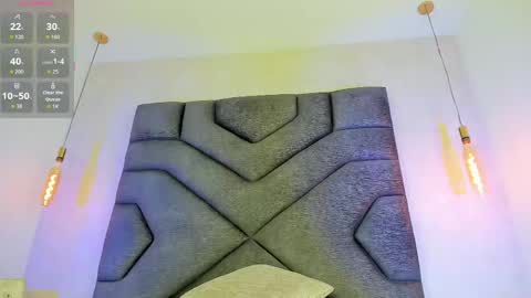 Snapshot of linda_saenz1 chatting on April 2026 11:25:02 AM Linda Saenz online show from April 2026 11:25:02 AM