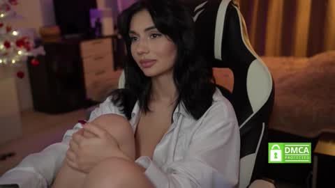 Call me Linda online show from January 2026 06:42:02 PM