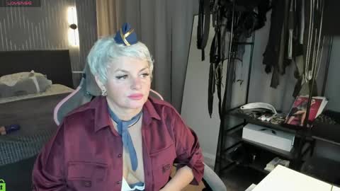 Snapshot of linda_zefir chatting on April 2026 01:31:02 AM Linda Zefir online show from April 2026 01:31:02 AM