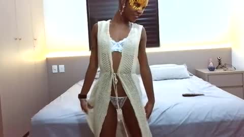 Lindaegringo online show from September 2025 09:49:02 PM