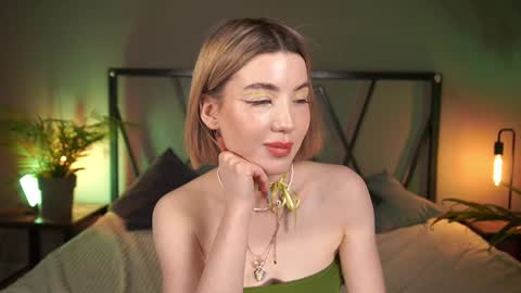 Snapshot of lindathacker chatting on January 2025 11:23:02 AM your Linda is back online show from January 2025 11:23:02 AM