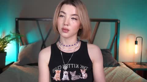 Snapshot of lindathacker chatting on January 2025 08:18:02 AM your Linda is back online show from January 2025 08:18:02 AM