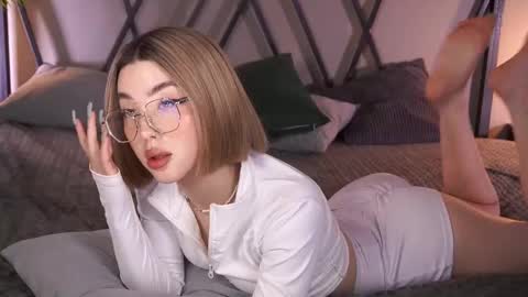 Snapshot of lindathacker chatting on February 2025 08:09:02 AM your Linda is back online show from February 2025 08:09:02 AM