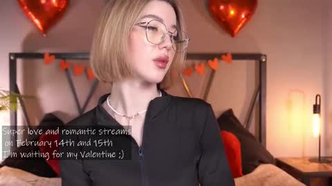 Snapshot of lindathacker chatting on February 2025 11:28:02 AM your Linda is back online show from February 2025 11:28:02 AM