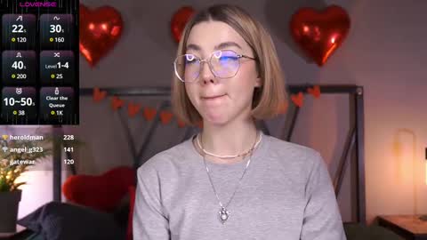 Snapshot of lindathacker chatting on February 2025 08:19:02 AM your Linda is back online show from February 2025 08:19:02 AM