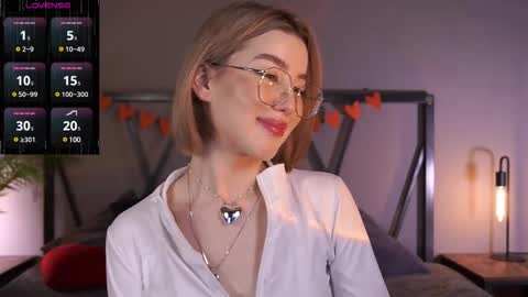 Snapshot of lindathacker chatting on March 2025 11:16:01 AM your Linda is back online show from March 2025 11:16:01 AM