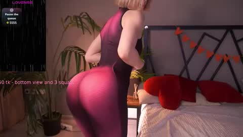 Snapshot of lindathacker chatting on September 2025 04:18:02 AM your Linda is back online show from September 2025 04:18:02 AM