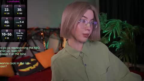 Snapshot of lindathacker chatting on October 2025 04:18:02 AM your Linda is back online show from October 2025 04:18:02 AM