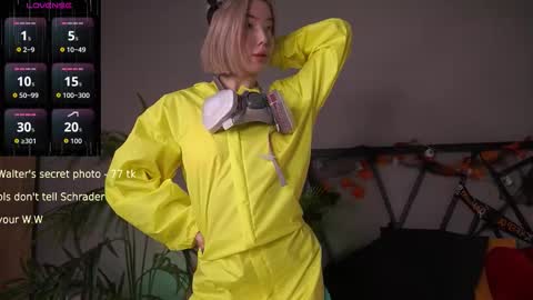 Snapshot of lindathacker chatting on October 2025 04:47:01 AM your Linda is back online show from October 2025 04:47:01 AM