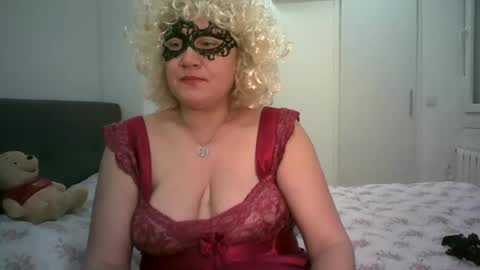 LindaXSmile online show from March 2025 11:43:02 PM