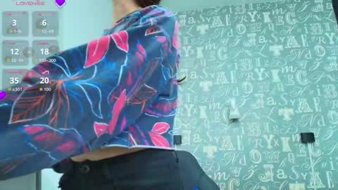  Lindsey  online show from October 2025 12:05:02 PM