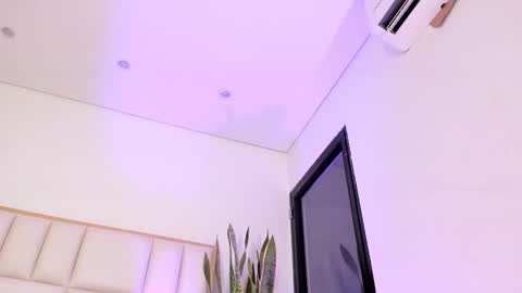 Liorah wolf online show from February 2026 08:47:01 PM