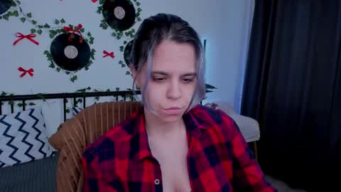 Snapshot of lirabelles chatting on May 2026 03:56:01 AM hello Ill be waiting for you during these hours tue 10am-5pm wed 3am-5pm thu 3am-5pm fri 3am-10am sat 10am-5pm sun 3am-1GMT online show from May 2026 03:56:01 AM