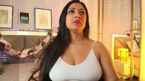 Lisa online show from December 2025 12:43:01 PM