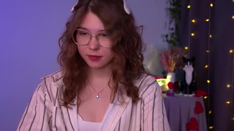  Lisa  online show from December 2025 07:44:01 PM