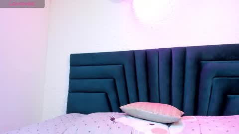 lisa white  online show from January 2025 12:16:02 AM