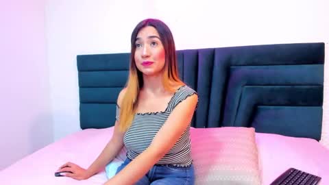 Snapshot of lisa_white_ chatting on January 2025 09:08:02 PM lisa white online show from January 2025 09:08:02 PM