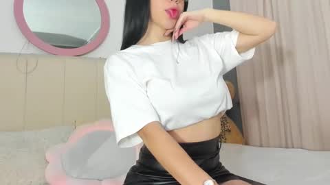 Snapshot of lisaa_a chatting on March 2025 01:11:01 AM Lisa online show from March 2025 01:11:01 AM