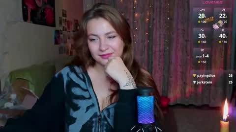 LisaCase online show from October 2025 02:58:02 PM