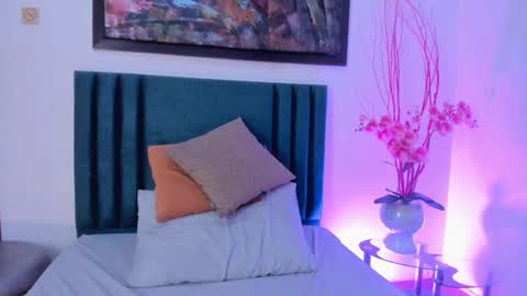 LisaHadwiin online show from December 2024 11:47:01 PM