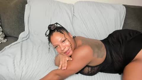 Snapshot of lisaloves6ix9 chatting on May 2026 05:25:02 AM lisaloves6ix9 online show from May 2026 05:25:02 AM