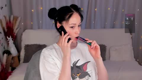 Lisa Moore online show from February 2025 12:22:02 PM