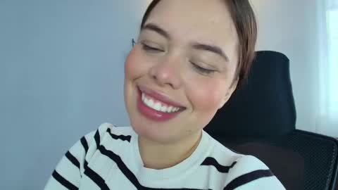 Lisbet online show from February 2025 02:22:02 PM