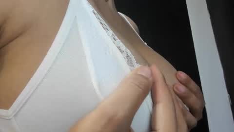 Andrea and Charlotte online show from February 2026 12:39:01 AM