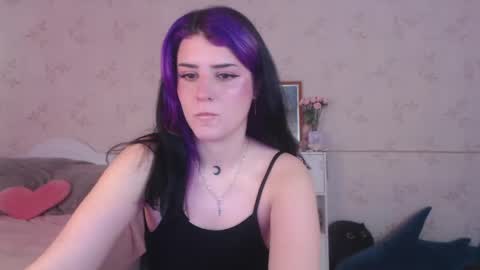 Snapshot of lissalucy chatting on May 2026 06:32:01 AM Alice Dont forget to thumbs up its very important online show from May 2026 06:32:01 AM