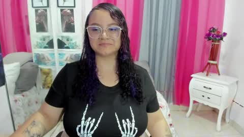 lissa online show from April 2026 09:26:02 PM