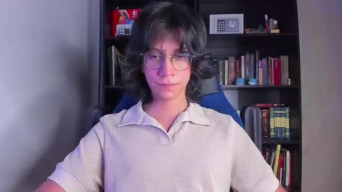 Snapshot of literateboy chatting on October 2025 12:44:02 AM Literateboy online show from October 2025 12:44:02 AM