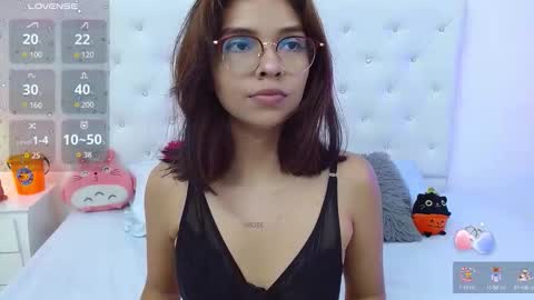 Snapshot of litleslut_ chatting on October 2025 08:29:02 PM litleslut_ online show from October 2025 08:29:02 PM