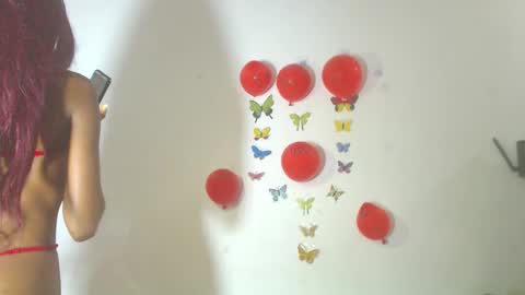 litte_ebonyx online show from January 2026 12:35:01 AM