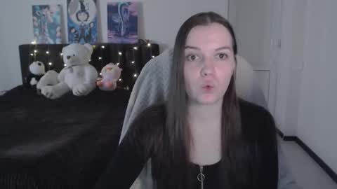 little__flowers online show from October 2025 08:20:02 AM