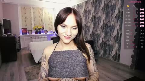 Birdy online show from February 2025 06:06:01 PM