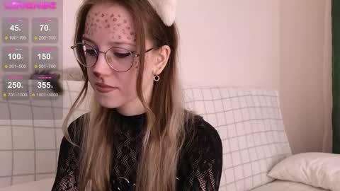 little_bliss online show from November 2025 09:03:02 PM