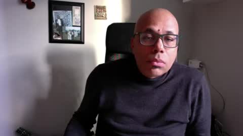 Snapshot of little_buddha chatting on January 2025 02:36:02 PM Pure Black Power online show from January 2025 02:36:02 PM