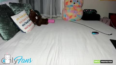 Veronica and Alex online show from January 2026 04:51:01 AM