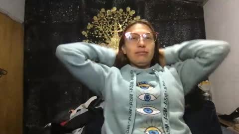 Snapshot of little_devil_diablita90 chatting on May 2026 01:23:01 AM Diablita online show from May 2026 01:23:01 AM
