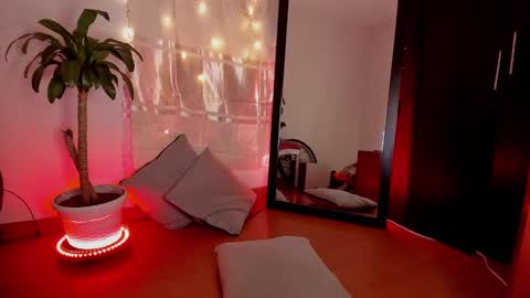 Emily online show from December 2024 02:32:01 AM