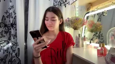 Viiola online show from December 2025 09:36:01 AM