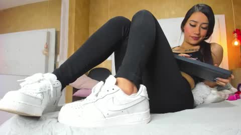   online show from October 2025 01:34:01 PM