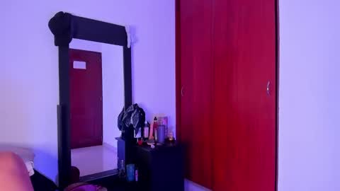 kayla  Instagram kayla 71082 online show from December 2024 11:36:02 PM