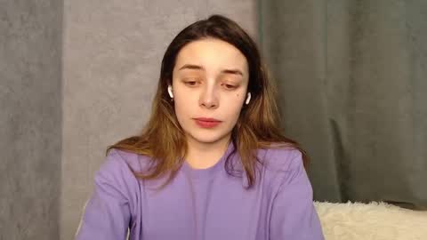 Mia   Im online every day 1530 PM in New York  2030 PM in London online show from December 2024 09:26:02 PM