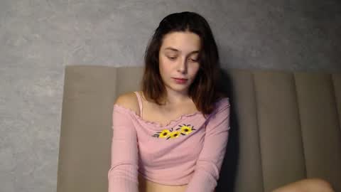 Mia   Im online every day 1530 PM in New York  2030 PM in London online show from October 2025 09:04:01 PM