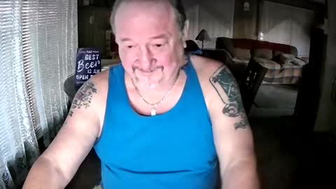 Snapshot of littled83057 chatting on February 2025 01:12:02 AM Littled83057 online show from February 2025 01:12:02 AM