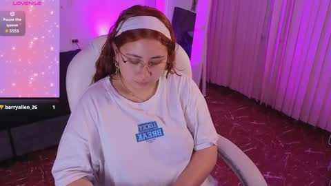 Snapshot of littlee_red chatting on April 2026 09:41:02 PM Angel online show from April 2026 09:41:02 PM