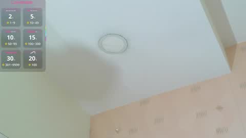 Tania  online show from October 2025 07:59:01 PM